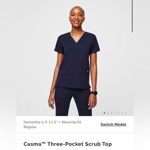 Figs Three Pocket Scrub Top - Navy XS